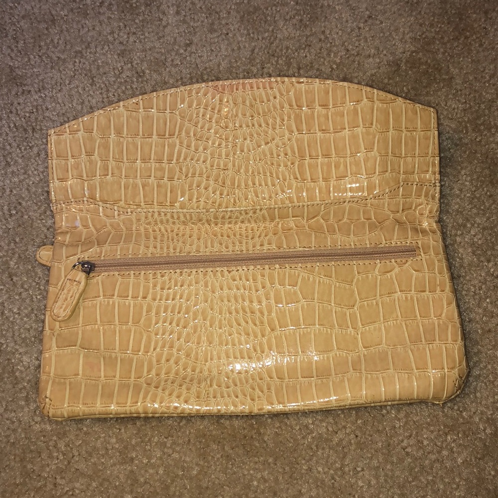 wallet - Picture 2 of 3